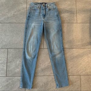 Hollister Mom Jeans 00R